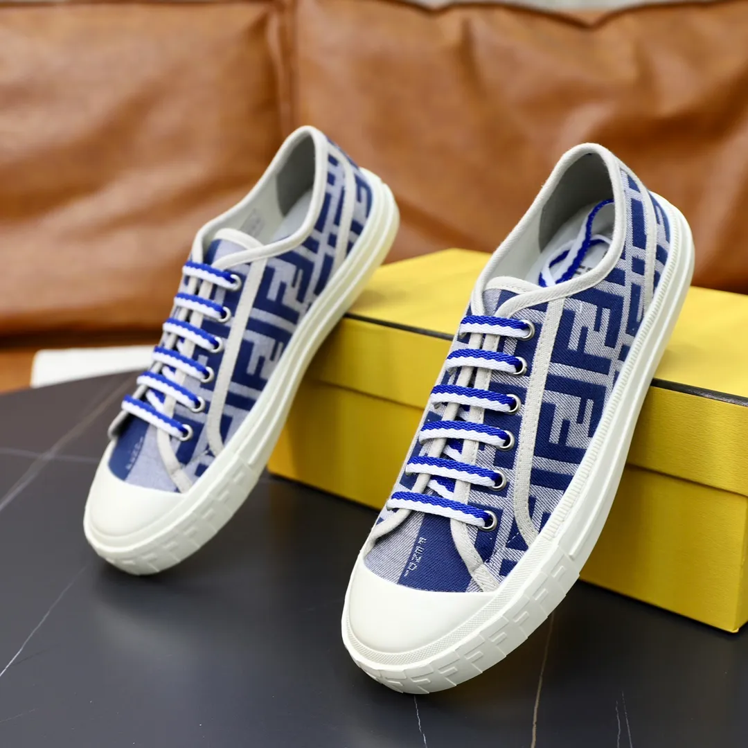 Factory price: 480 original order (couple model) Brand: FENDI Fendi 🙅‍♂️🙅‍♂️🙅‍♂️ Size: Female 35–40, Male 39-44 (45 can be customized) Grade: Official website genuine Material: Imported original LoGO fabric upper Original comfortable lining TPU wear-resistant lightweight outsole Style category: Loafers New trendy shoes Color: actual picture color